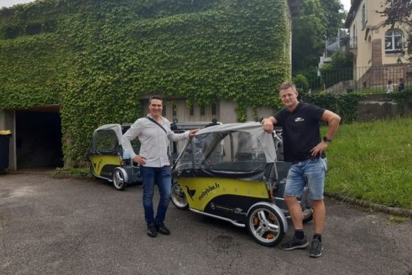 Aflevering GoCab fietstaxi in Frankrijk