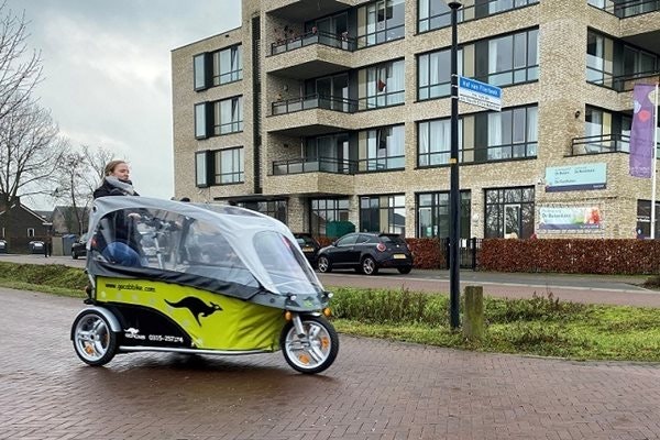 GoCab bicycle taxi for children test ride on location