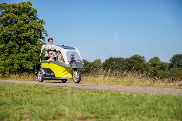 Neem een ​​bad Detective Economie GoCab fietstaxi voor kinderen 